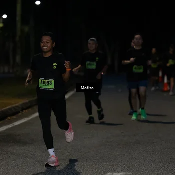 Runner Photo 5677105