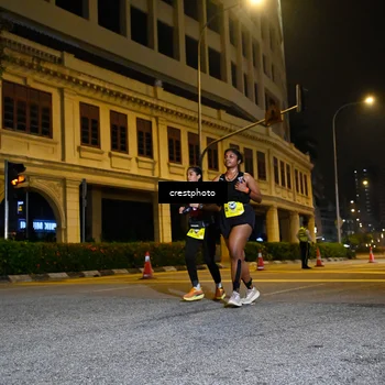 Runner Photo 5677365