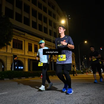 Runner Photo 5677395
