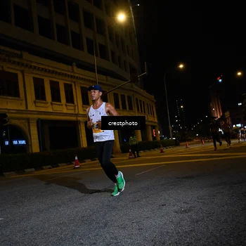Runner Photo 5678003