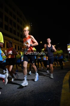 Runner Photo 5679538