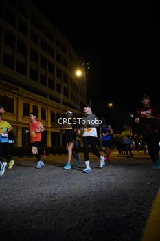 Runner Photo 5680119