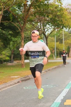 Runner Photo 5681671