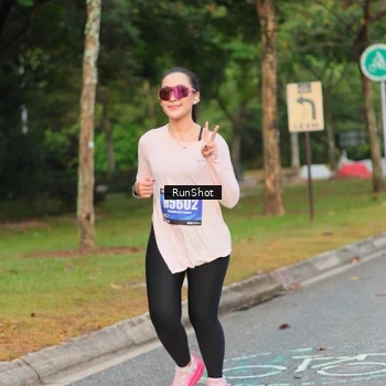 Runner Photo 5681699