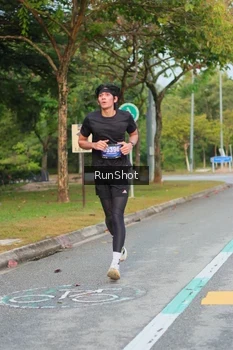 Runner Photo 5681725
