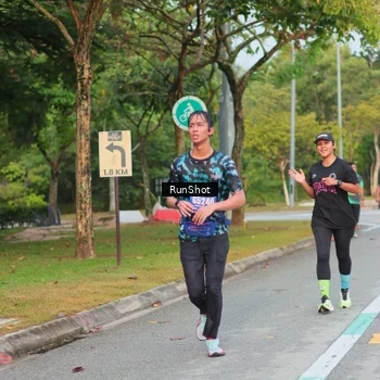 Runner Photo 5681789