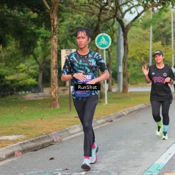 Runner Photo 5681805