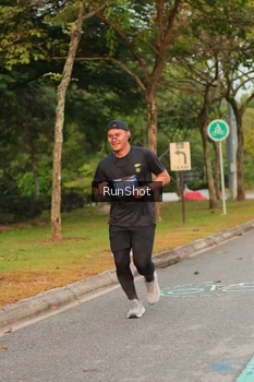 Runner Photo 5681858