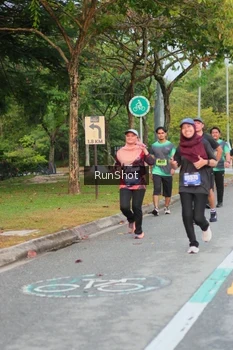 Runner Photo 5681885