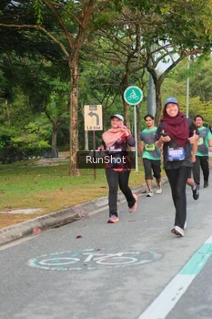 Runner Photo 5681892