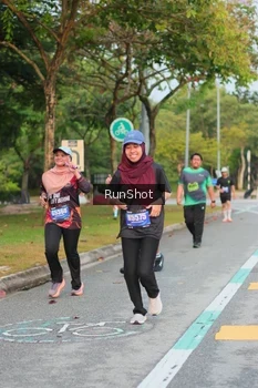 Runner Photo 5681911