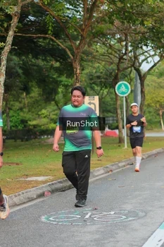 Runner Photo 5682025