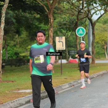 Runner Photo 5682046