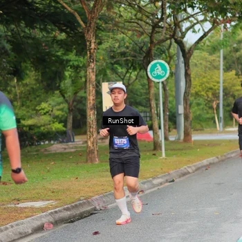 Runner Photo 5682052