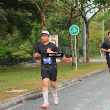 Runner Photo 5682055