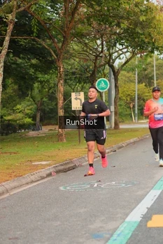 Runner Photo 5682188