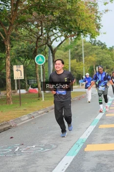 Runner Photo 5682243