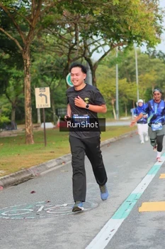 Runner Photo 5682256