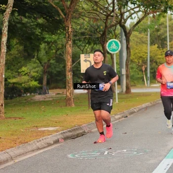 Runner Photo 5682296