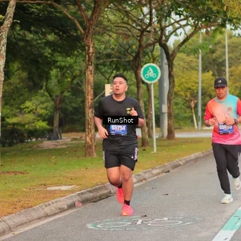 Runner Photo 5682304