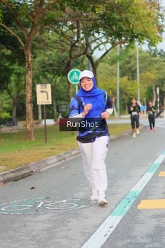 Runner Photo 5682335