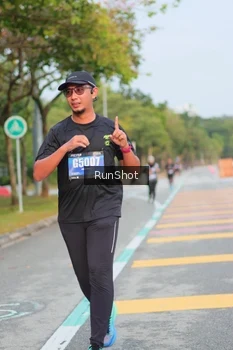 Runner Photo 5682376