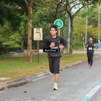 Runner Photo 5682402