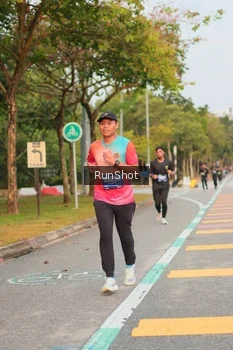 Runner Photo 5682480