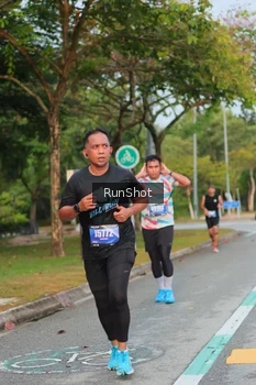 Runner Photo 5682526
