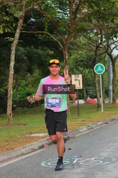 Runner Photo 5682619