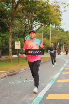 Runner Photo 5682639