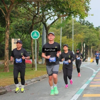 Runner Photo 5682698