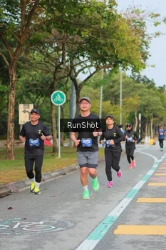 Runner Photo 5682743