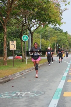 Runner Photo 5682859
