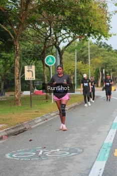 Runner Photo 5682870