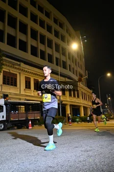 Runner Photo 5682875