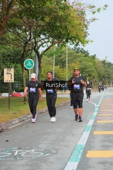 Runner Photo 5682890