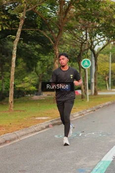 Runner Photo 5682945
