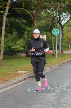 Runner Photo 5683030