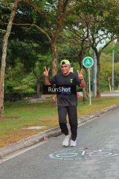 Runner Photo 5683043