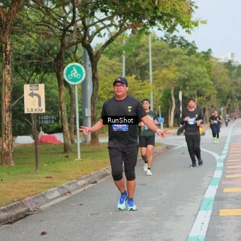 Runner Photo 5683075