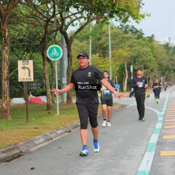 Runner Photo 5683076