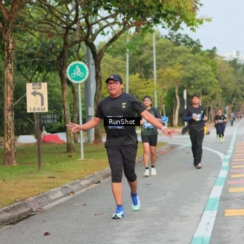 Runner Photo 5683077