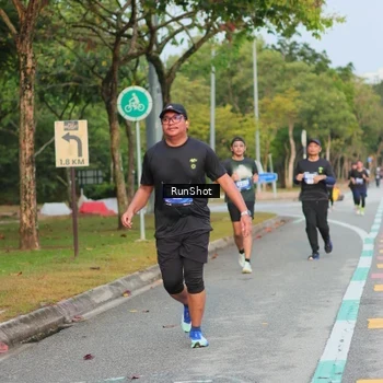 Runner Photo 5683086