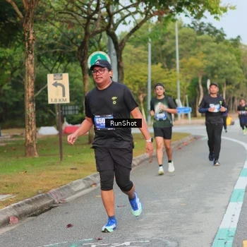 Runner Photo 5683092