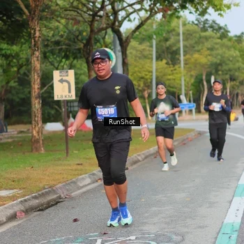 Runner Photo 5683099