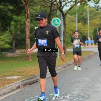 Runner Photo 5683105