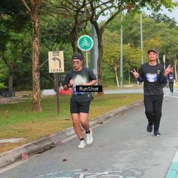 Runner Photo 5683119
