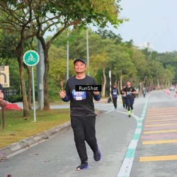 Runner Photo 5683130