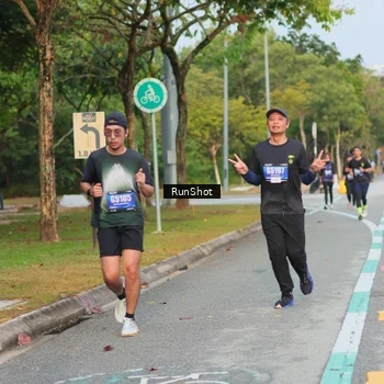 Runner Photo 5683131